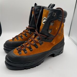 Scarpa matterhorn Men's suede Boots size 9